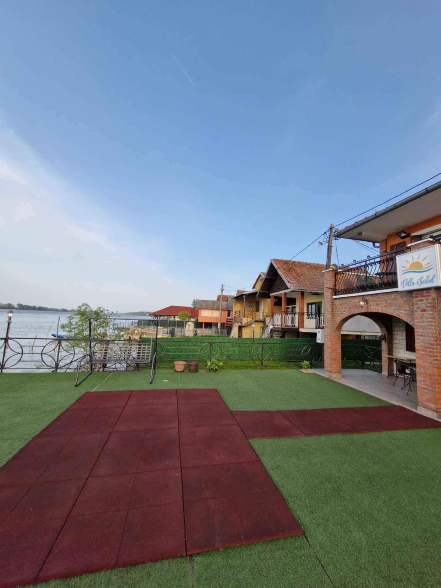 Vila Soleil Smederevo Exteriör bild