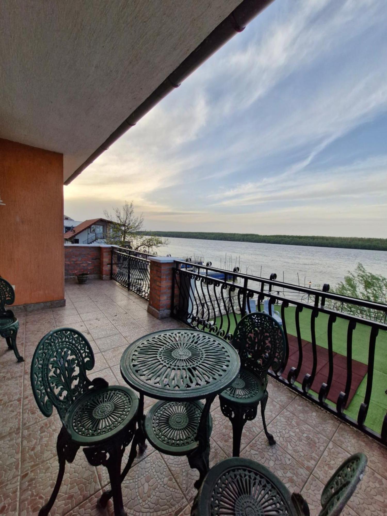 Vila Soleil Smederevo Exteriör bild